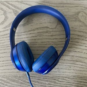 Blue Beats Solo Corded Headphones with Case